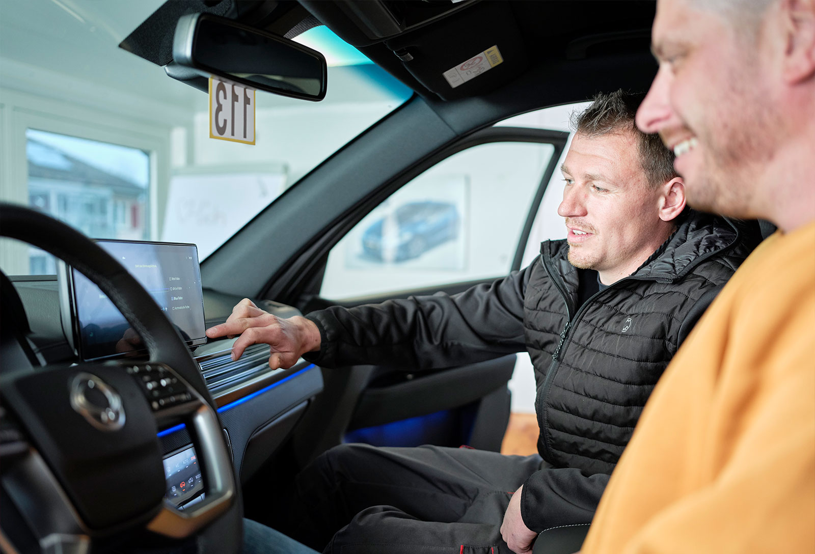 Occasionen und Neuwagen – geprüfte Fahrzeuge mit Garantie.